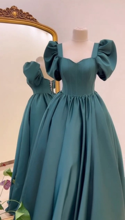 خرید لباس شب ماکسی سبز درباری