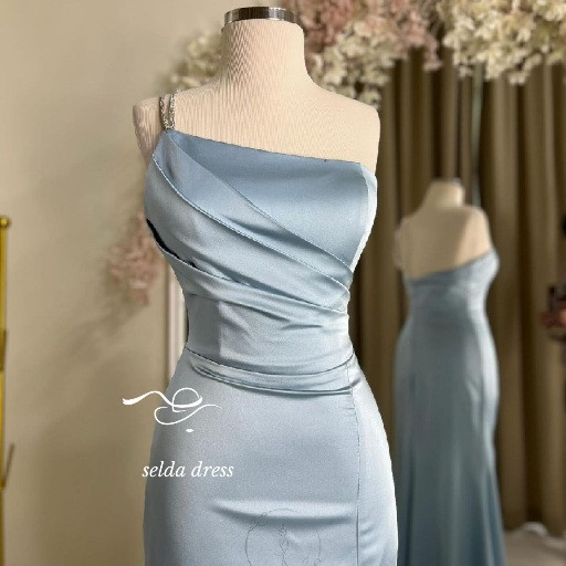 لباس شب ساتن آبی آسمانی