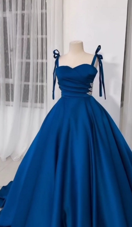 بهتدین مدل های لباس شب