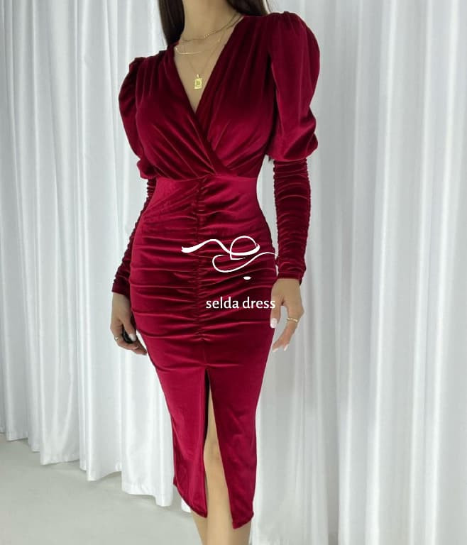 مجلسی مخملی قرمز