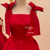 مجلسی ساتن امریکایی قرمز