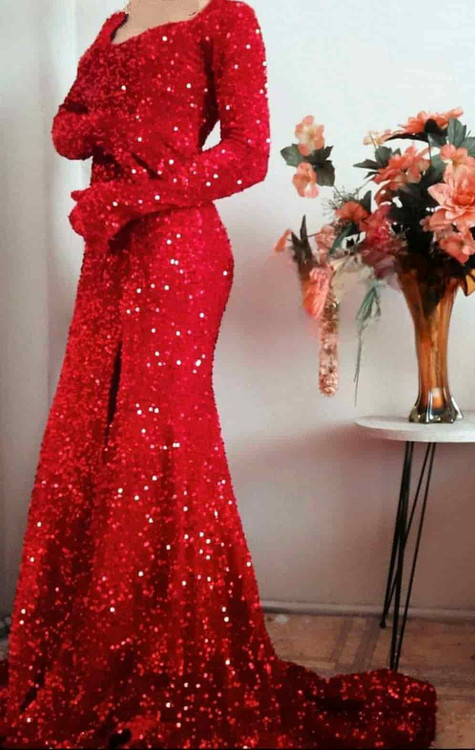 خرید لباس مجلسی لاکچری قرمز شاین دار