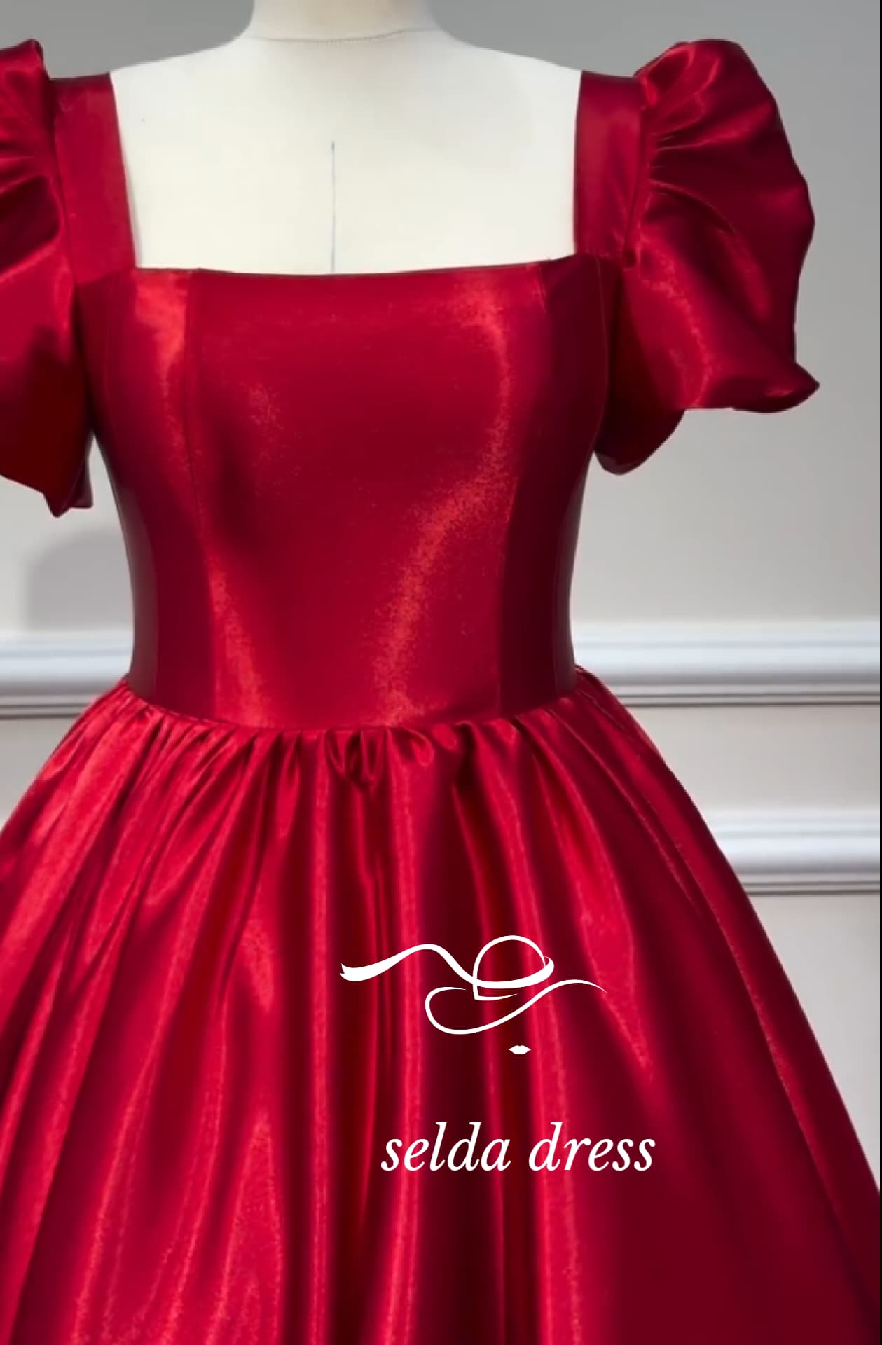 لباس ساتن پفی برای تالار