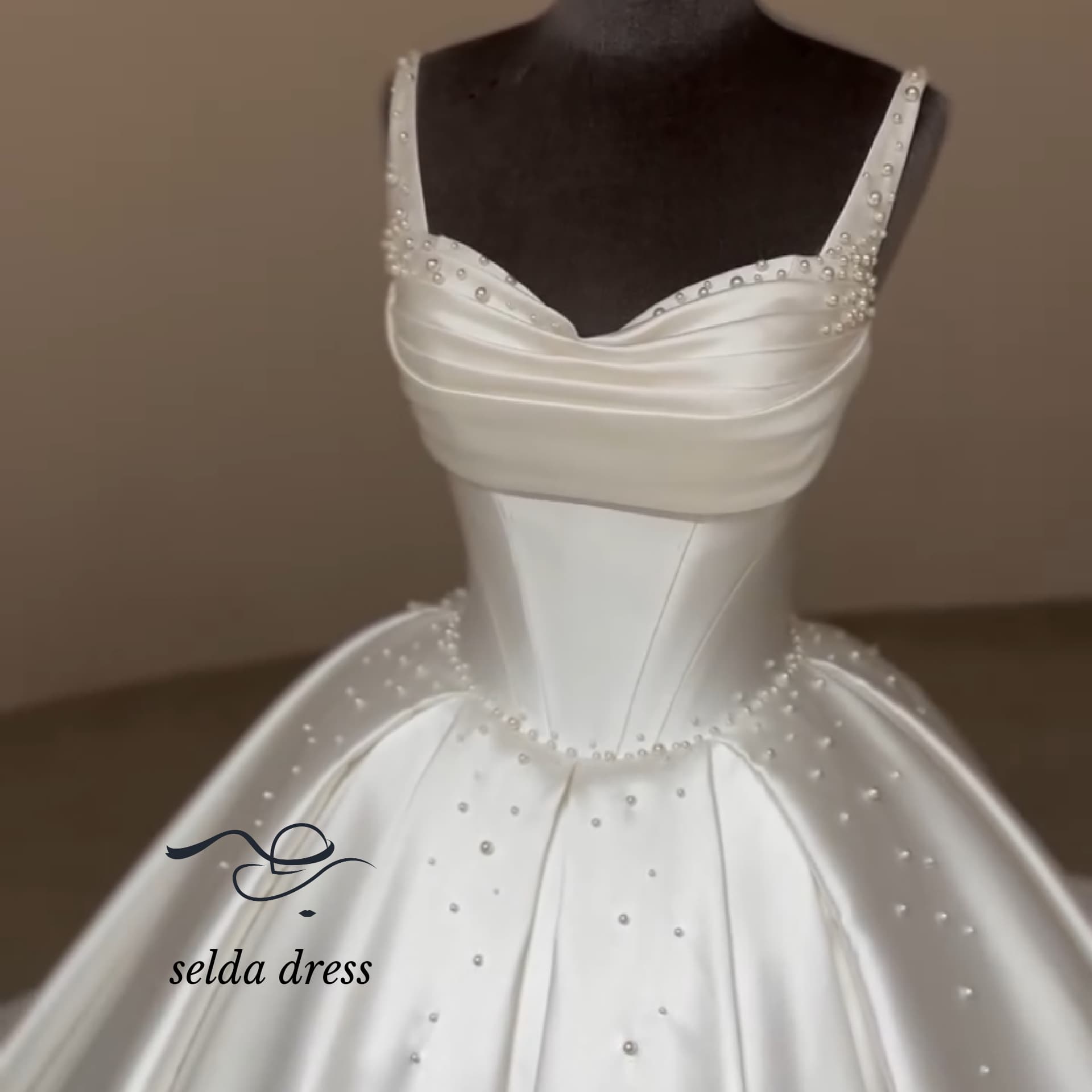 خرید لباس عروس با قیمت پایین