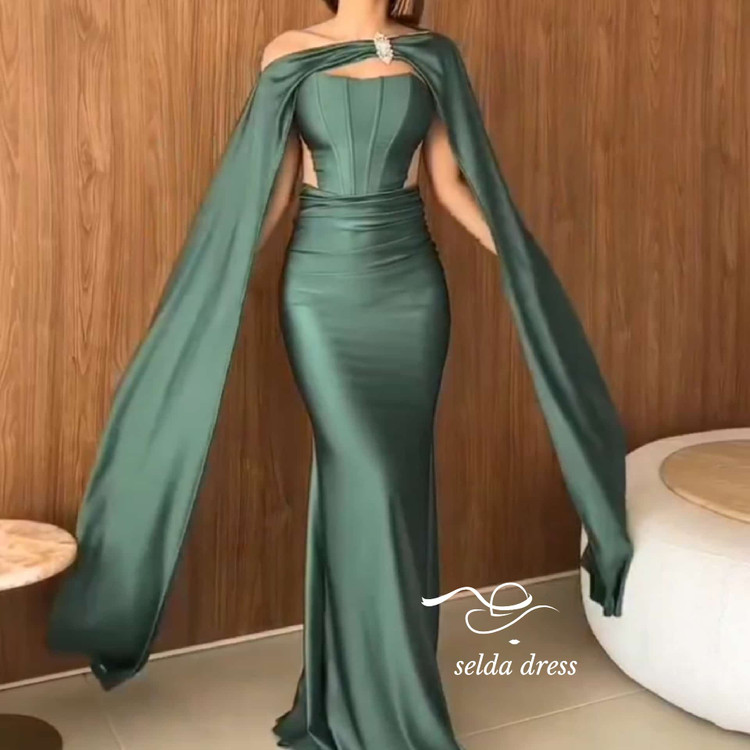 مجلسی پوشیده